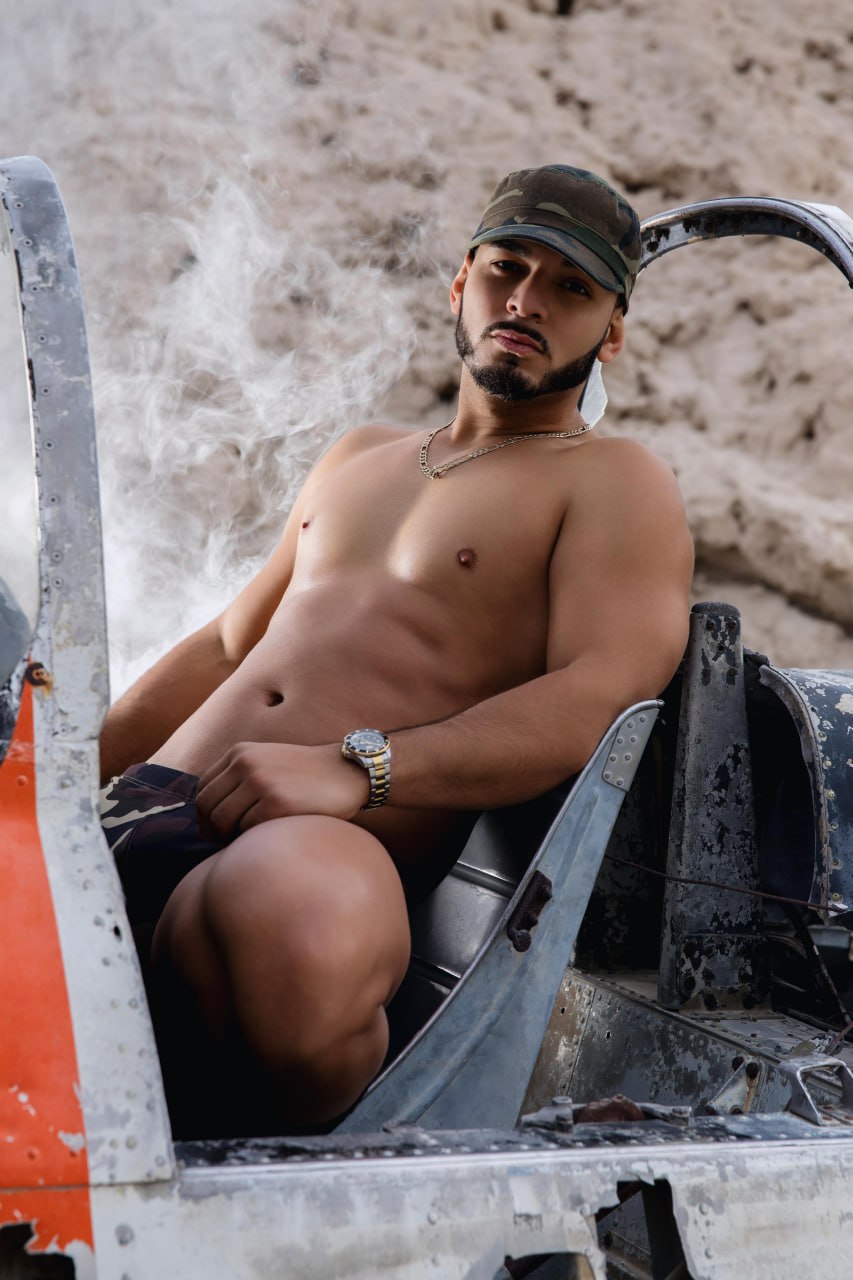 Male Strippers Arizona-man-sitting-damaged-jet